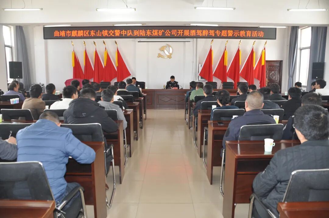 d29fec5848cb00e4257ca3b1c3d97baf.jpg